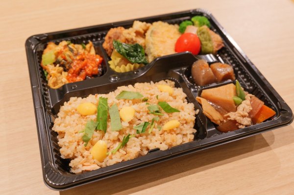 画像1: 10＆10弁当 (1)